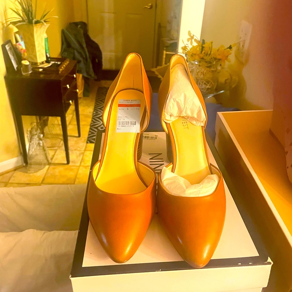 Nine West new with Box